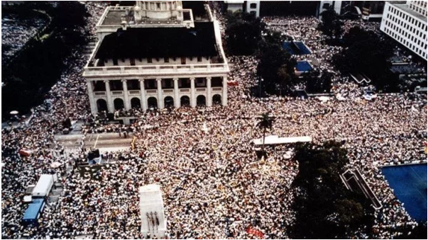 1989年 香港首次出现百万人大游行