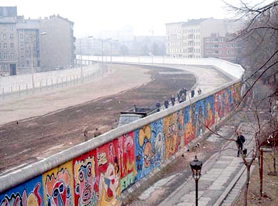 柏林墙倒塌30年 专家：中共暴政亦必亡