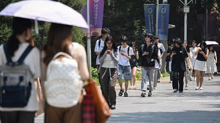 【禁闻】西方严审签证就业难 中国学生赴美大减