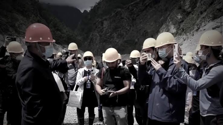 【禁闻】封锁失败改打舆论战？中共灾后10天放外媒进藏