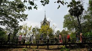 柬埔寨宣布“中国公民免签” 陆网惊吓：度假还是渡劫