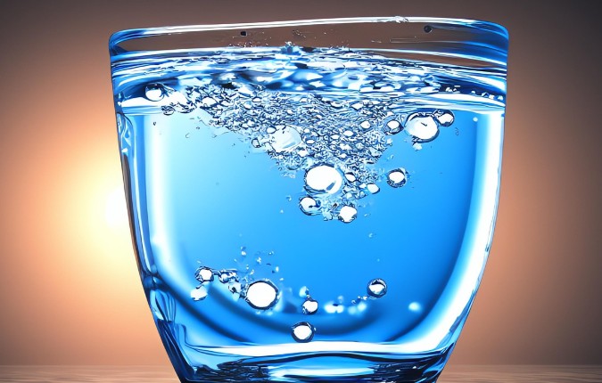 新装置可将空气变成饮用水 无需任何电源