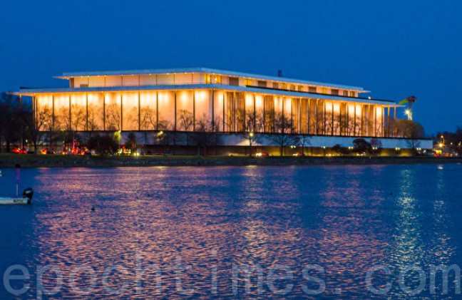 华府华人观神韵 感佩演出“完美无瑕”