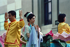 走出磨难 心理医生找到真正的自我（图）