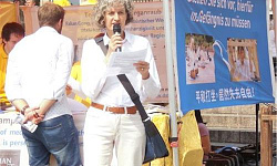 德国学员：法轮功让我回归真正的自己